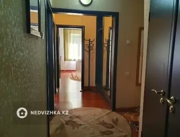 3-комнатная квартира, этаж 2 из 4, 61 м²