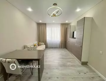 2-комнатная квартира, этаж 3 из 9, 35 м²