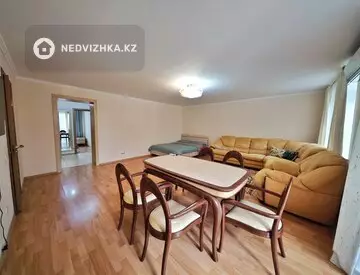 3-комнатная квартира, этаж 2 из 4, 80 м²