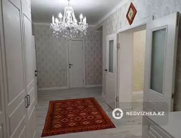 3-комнатная квартира, этаж 6 из 9, 90 м²