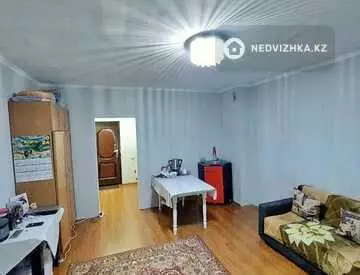 1-комнатная квартира, этаж 3 из 6, 30 м²