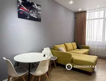 2-комнатная квартира, этаж 10 из 14, 45 м², На длительный срок