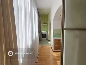 2-комнатная квартира, этаж 3 из 5, 58 м²