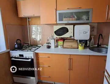 2-комнатная квартира, этаж 2 из 5, 52 м²