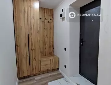 1-комнатная квартира, этаж 4 из 5, 33 м²