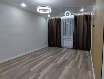 1-комнатная квартира, этаж 4 из 5, 33 м²