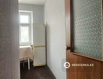 2-комнатная квартира, этаж 4 из 5, 46 м²