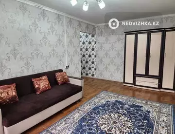 1-комнатная квартира, этаж 3 из 5, 32 м²