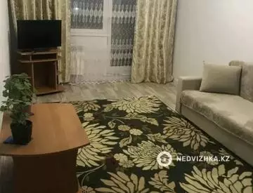 2-комнатная квартира, этаж 3 из 5, 45 м²