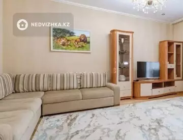 4-комнатная квартира, этаж 8 из 10, 120 м²