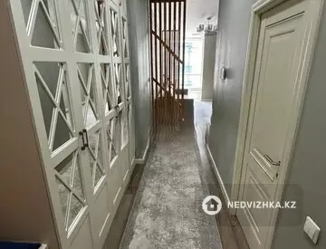 2-комнатная квартира, этаж 19 из 19, 74 м²