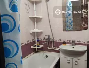 2-комнатная квартира, этаж 3 из 5, 45 м², На длительный срок