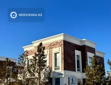 4-комнатный дом, 10 соток, 240 м²