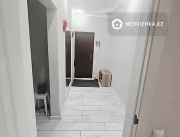 3-комнатная квартира, этаж 2 из 9, 70 м²