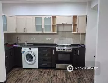 3-комнатная квартира, этаж 3 из 9, 90 м², На длительный срок