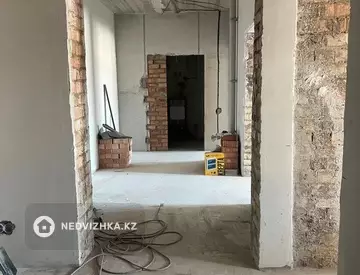 2-комнатная квартира, этаж 1 из 5, 78 м²