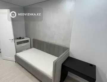 3-комнатная квартира, этаж 13 из 19, 95 м²