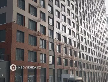 1-комнатная квартира, этаж 13 из 18, 40 м²