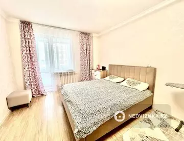 4-комнатная квартира, этаж 9 из 9, 137 м²