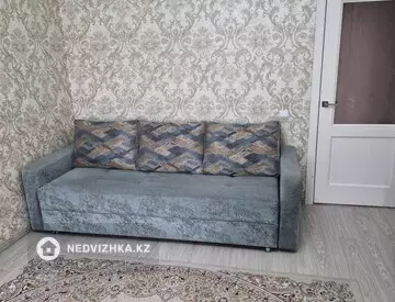 2-комнатная квартира, этаж 3 из 10, 70 м², На длительный срок