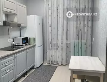 2-комнатная квартира, этаж 12 из 14, 70 м², На длительный срок