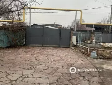 6-комнатная квартира, этаж 1 из 2, 180 м²