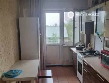 2-комнатная квартира, этаж 3 из 9, 60 м²