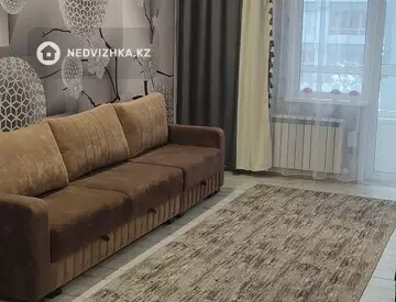 2-комнатная квартира, этаж 2 из 12, 60 м², Посуточно