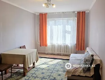 2-комнатная квартира, этаж 4 из 5, 52 м²