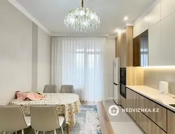 3-комнатная квартира, этаж 4 из 16, 104 м²