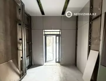 2-комнатная квартира, этаж 9 из 10, 70 м²