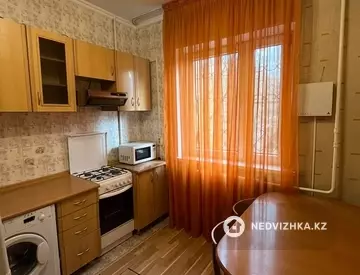 1-комнатная квартира, этаж 2 из 9, 40 м²