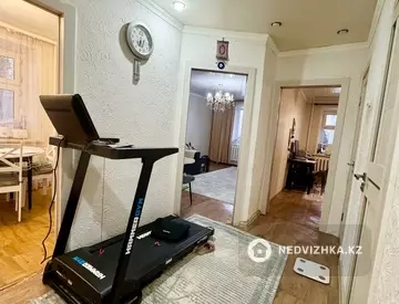 2-комнатная квартира, этаж 2 из 5, 50 м²