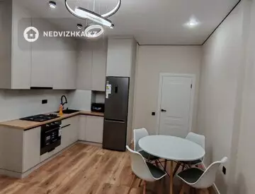 2-комнатная квартира, этаж 4 из 17, 45 м²