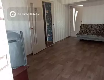 2-комнатная квартира, этаж 4 из 73, 48 м²