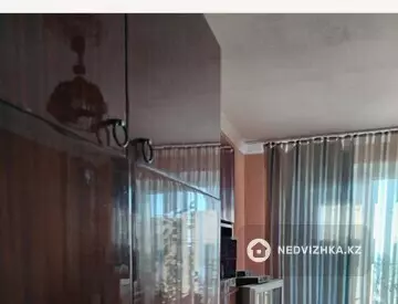 2-комнатная квартира, этаж 9 из 10, 51 м²