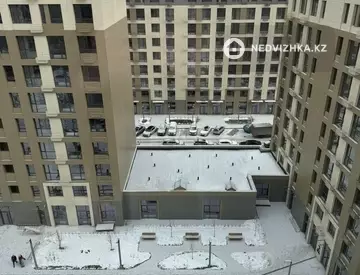 4-комнатная квартира, этаж 10 из 12, 121 м²