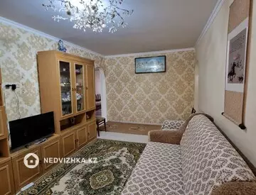 3-комнатная квартира, этаж 3 из 4, 59 м²
