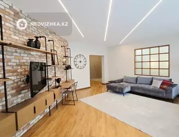 4-комнатная квартира, этаж 16 из 15, 208 м², На длительный срок