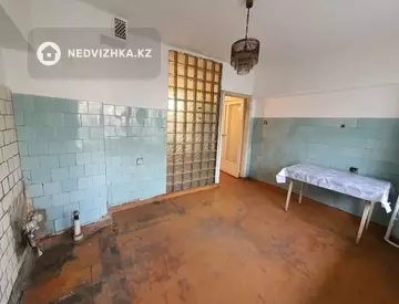 2-комнатная квартира, этаж 2 из 8, 72 м²