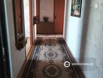 4-комнатная квартира, этаж 6 из 6, 83 м²