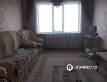 4-комнатная квартира, этаж 6 из 6, 83 м²
