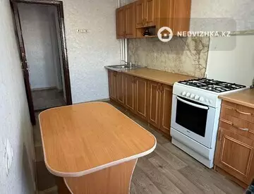 3-комнатная квартира, этаж 8 из 9, 62 м²