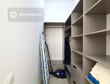 3-комнатная квартира, этаж 1 из 3, 82 м²