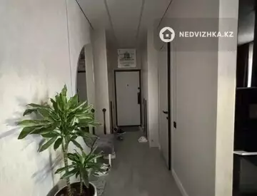 3-комнатная квартира, этаж 3 из 4, 80 м²