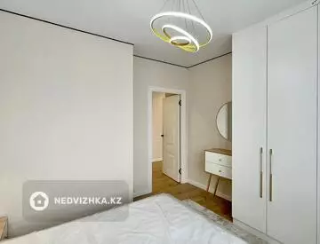 2-комнатная квартира, этаж 4 из 6, 54 м²
