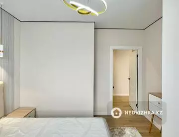 2-комнатная квартира, этаж 4 из 6, 54 м²