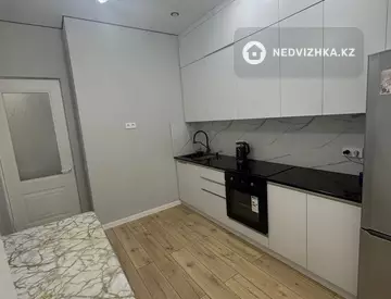 2-комнатная квартира, этаж 3 из 10, 57 м²