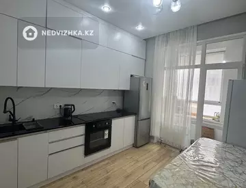 2-комнатная квартира, этаж 3 из 10, 57 м²
