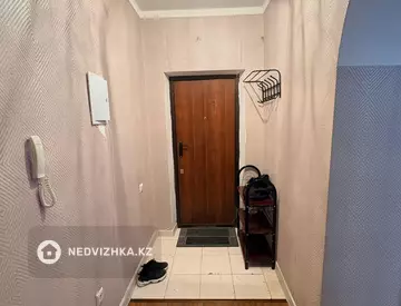 2-комнатная квартира, этаж 1 из 9, 60 м²